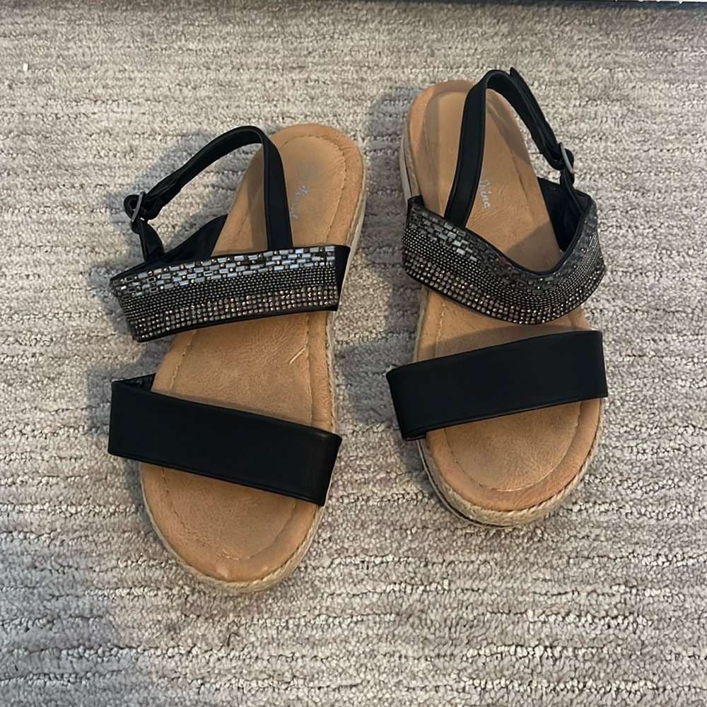 Platform sandles